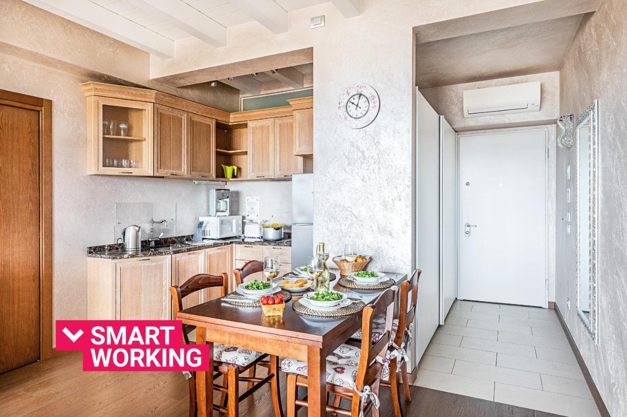Warda C11 Apartment By Wonderful Italy 代森扎诺-德尔加达 外观 照片