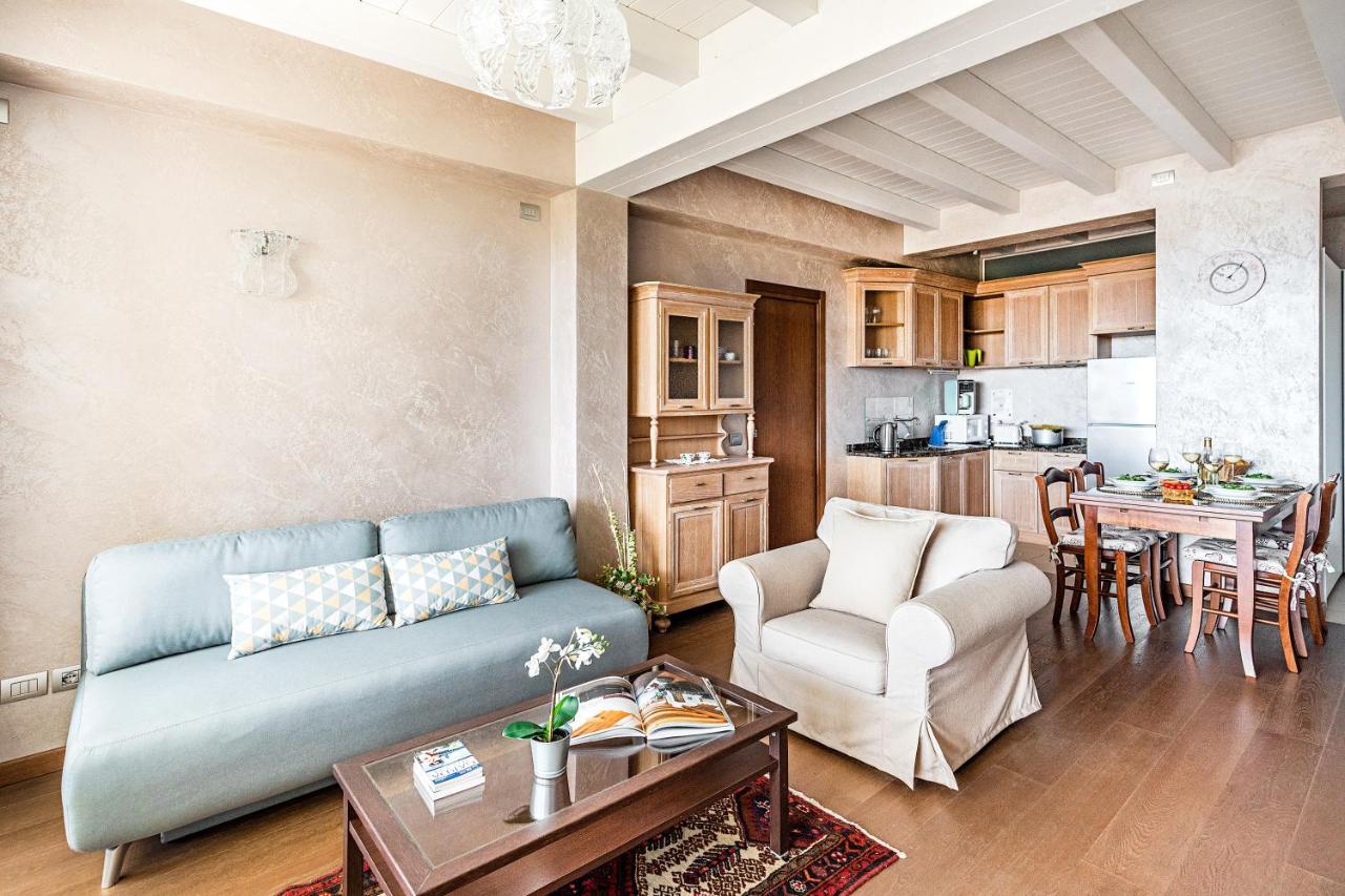 Warda C11 Apartment By Wonderful Italy 代森扎诺-德尔加达 外观 照片